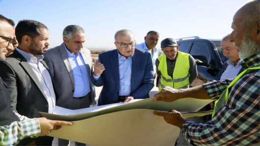 صورة حول : وزير الأشغال يتفقد المرحلة الثالثة من طريق إربد الدائري وزير الأشغال يتفقد المرحلة الثالثة من طريق إربد الدائري