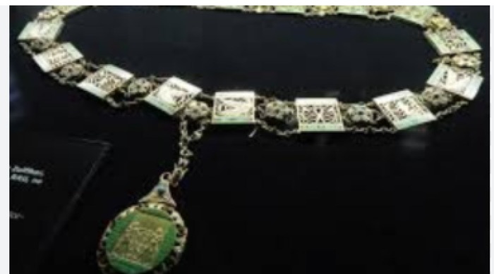 صورة حول : لماذا منح السيسي قلادة النيل لترامب؟ لماذا منح السيسي قلادة النيل لترامب؟