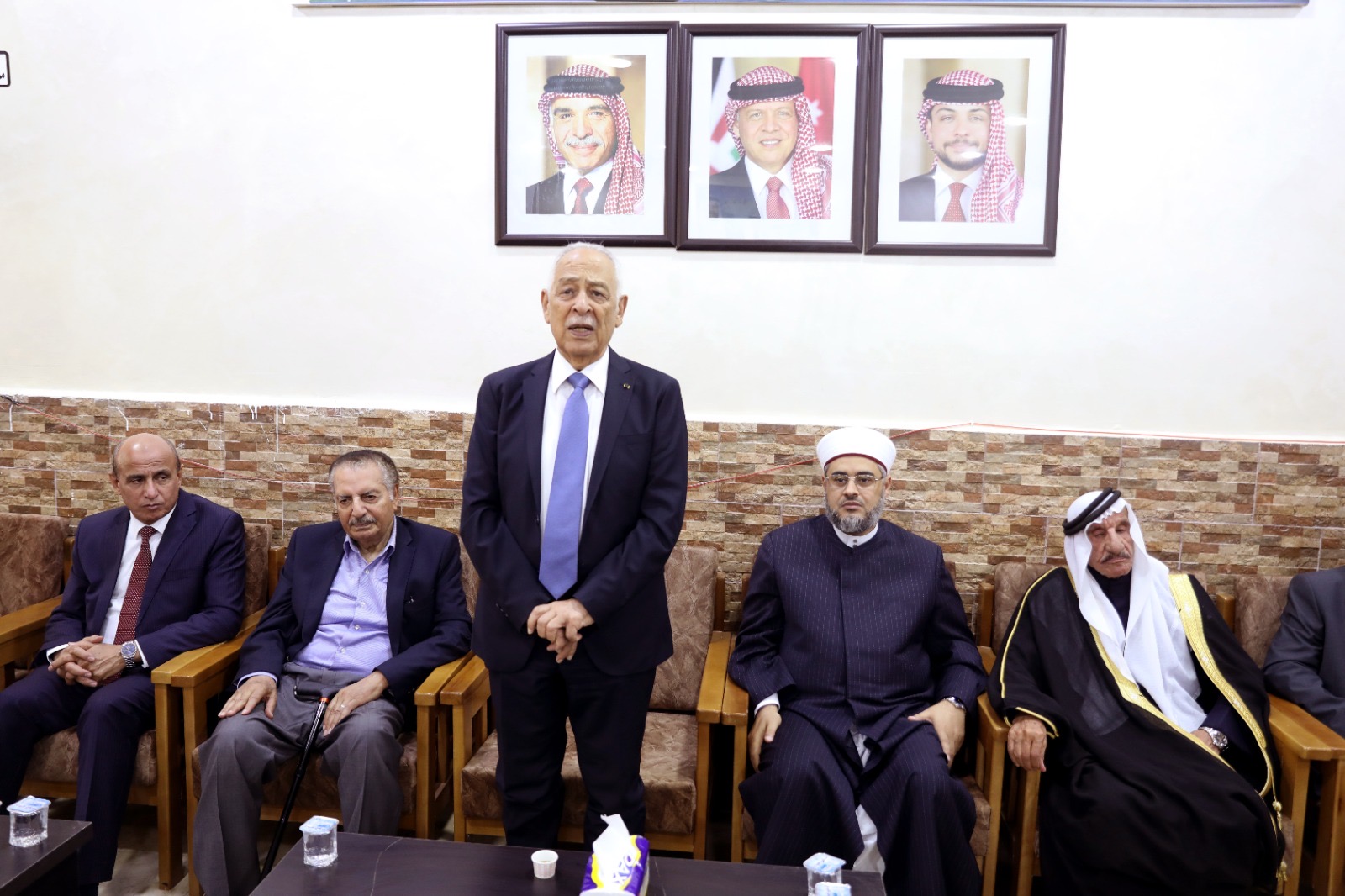 مندوبا عن الملك وولي العهد. العيسوي يعزي عشائر الفراية والزيادين والمعايطة