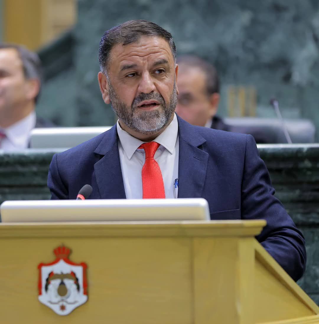 عاجل | الروابدة يسأل وزير المياه عن شراء 20 مركبة "لاند كروز" موديل 2025