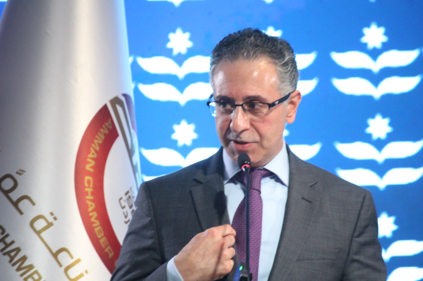 جعفر حسان يكرم 100 شركة صناعية في الأردن .. فيديو وصور