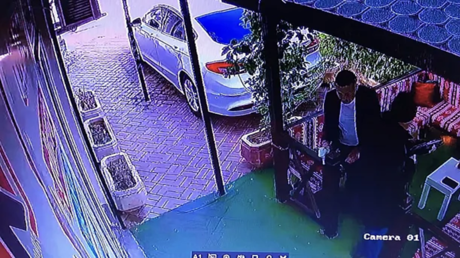 صورة حول : هجوم مسلح يستهدف الصحفي قوجة في تركيا هجوم مسلح يستهدف الصحفي قوجة في تركيا