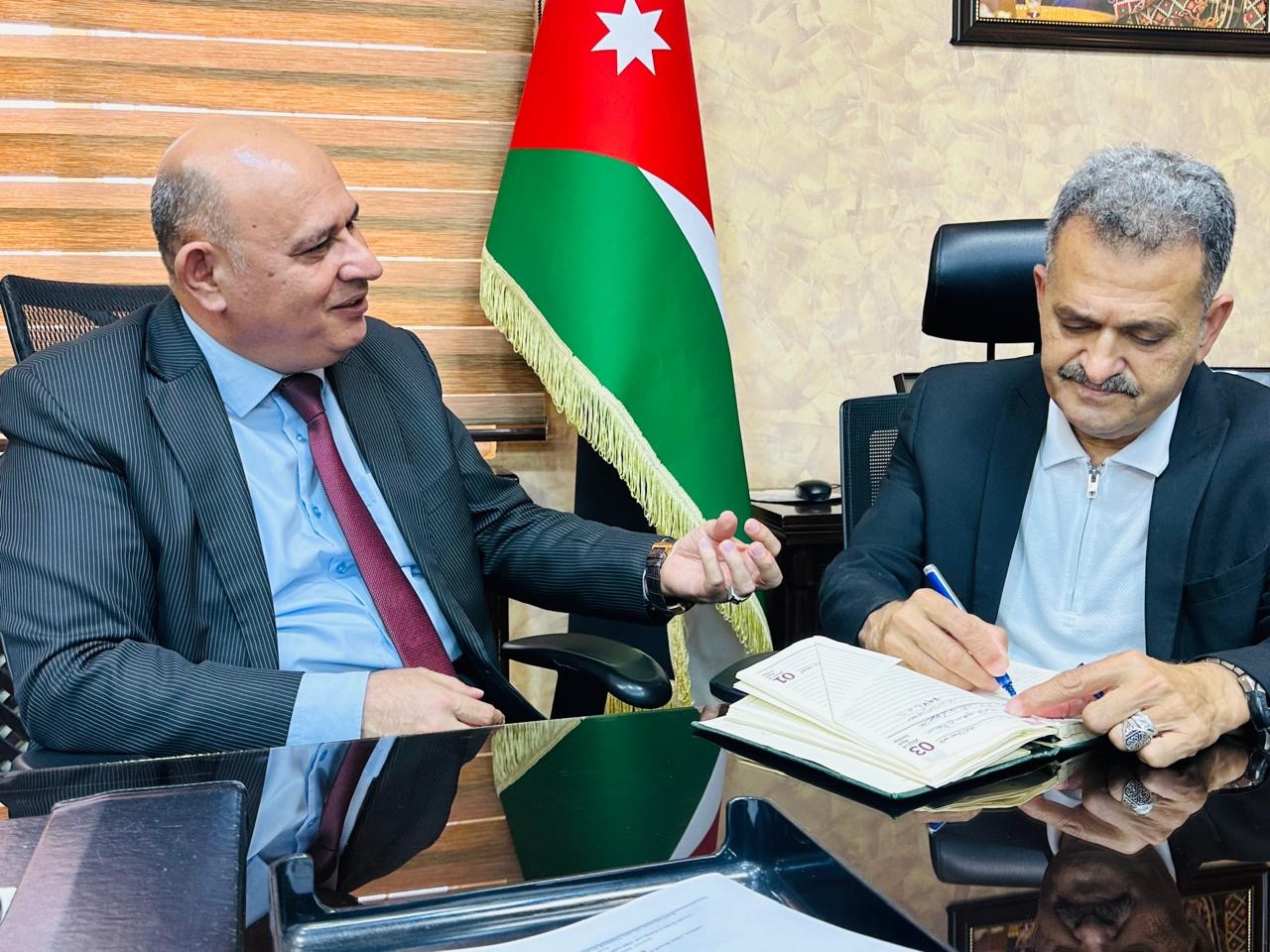 صورة حول : جرش تبدأ الاستعداد لموسم الزيتون بجولات ولجان رقابية جرش تبدأ الاستعداد لموسم الزيتون بجولات ولجان رقابية