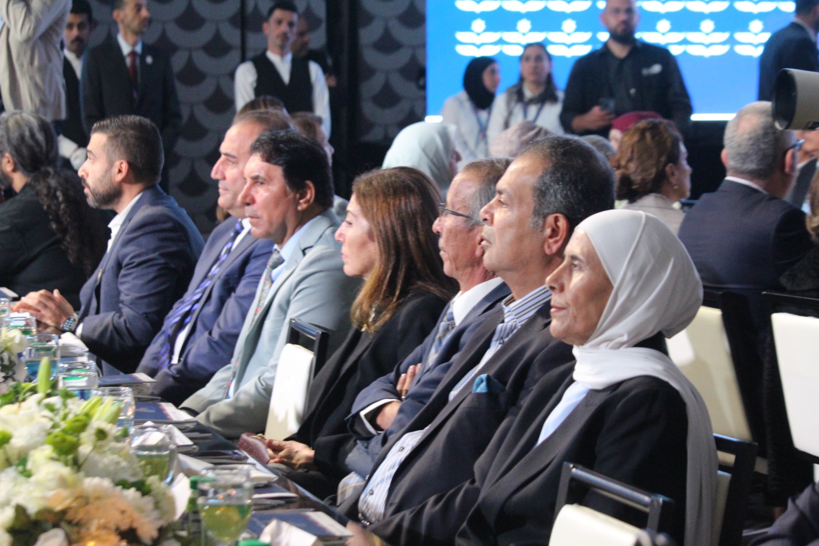 جعفر حسان يكرم 100 شركة صناعية في الأردن .. فيديو وصور