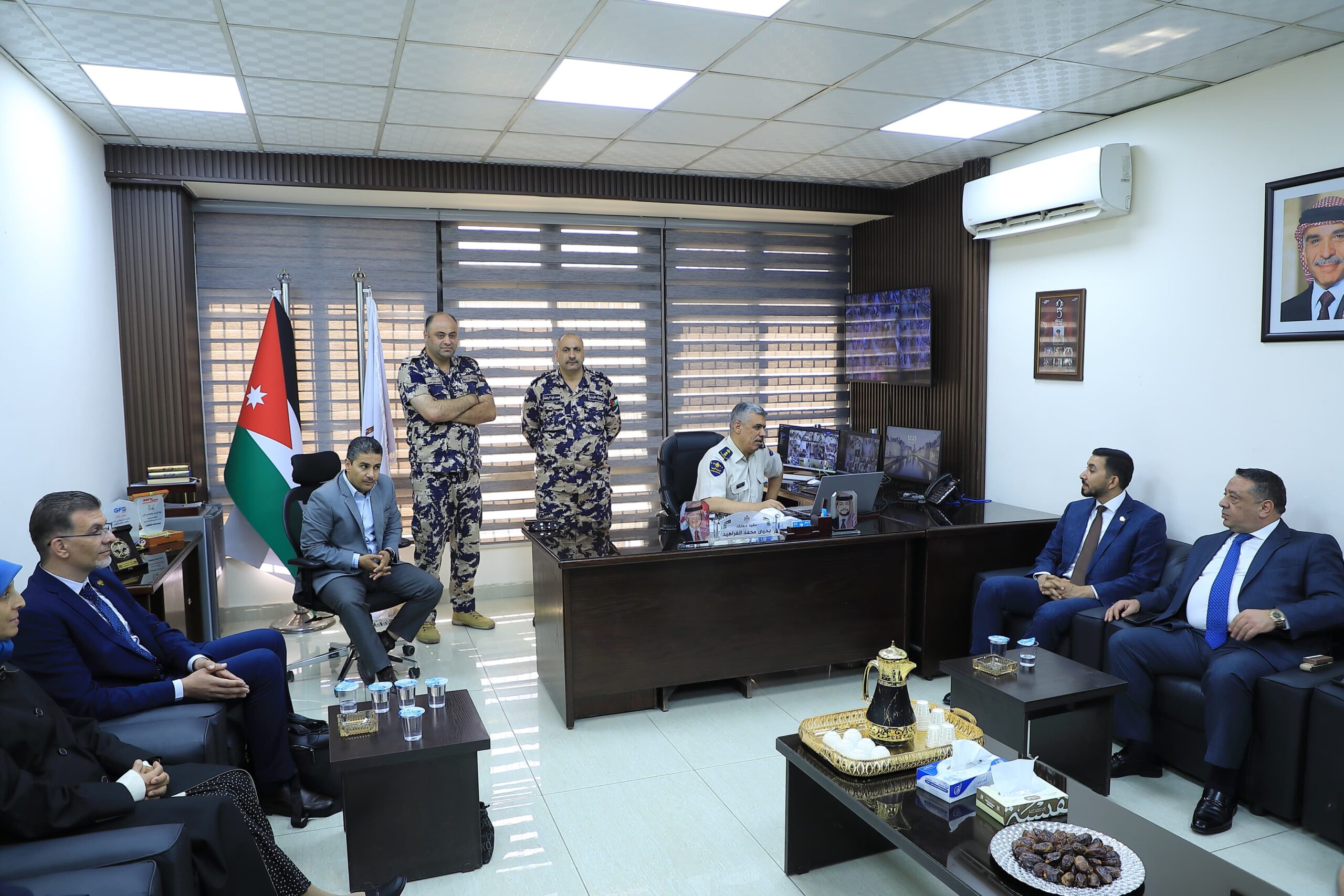 مدير عام المؤسسة السورية للبريد يزور البريد الأردني