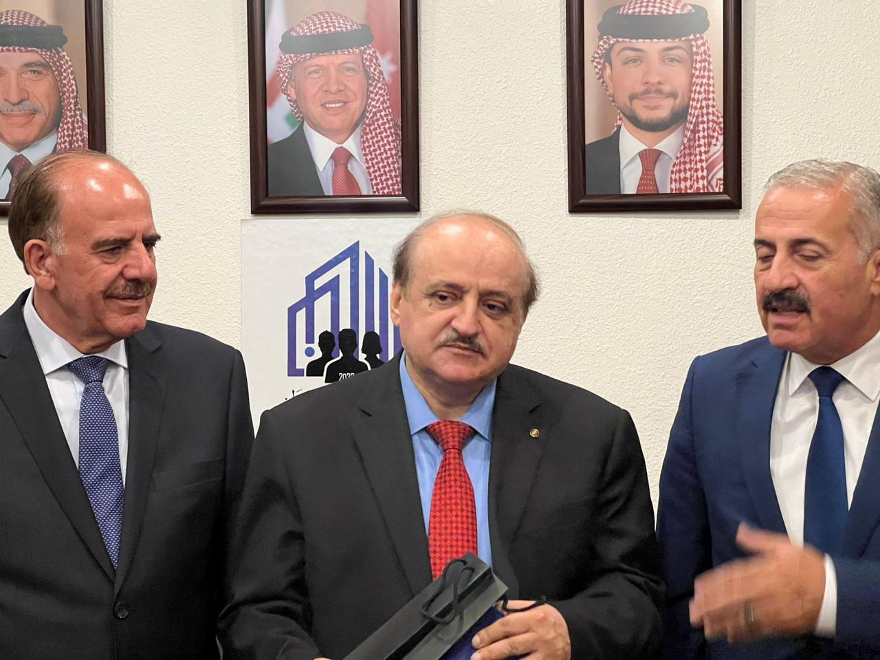 حزب البناء الوطني يحتفي بيوم المعلم ويكرّم نخبة من المربين