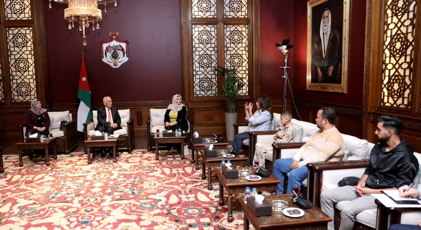 صورة حول : العيسوي: رؤية الملك تسبق التحديات والأردن يتقدم رغم العواصف العيسوي: رؤية الملك تسبق التحديات والأردن يتقدم رغم العواصف