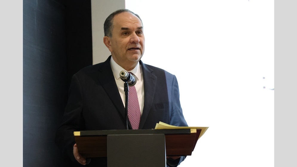 صورة حول : مركز الملك حسين ينظم ورشة لمكافحة الإتجار بالبشر مركز الملك حسين ينظم ورشة لمكافحة الإتجار بالبشر