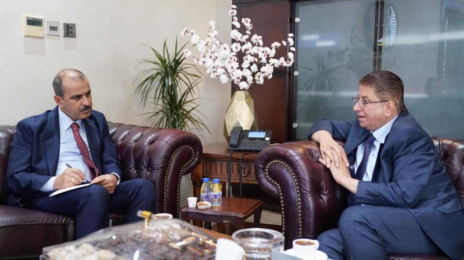 الرئيس التنفيذي "للفوسفات" يبحث مع السفير التركي في عمّان تعزيز التعاون المشترك