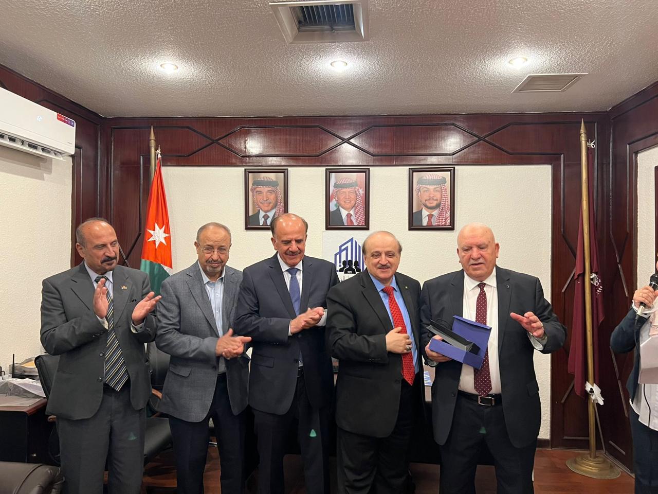 حزب البناء الوطني يحتفي بيوم المعلم ويكرّم نخبة من المربين