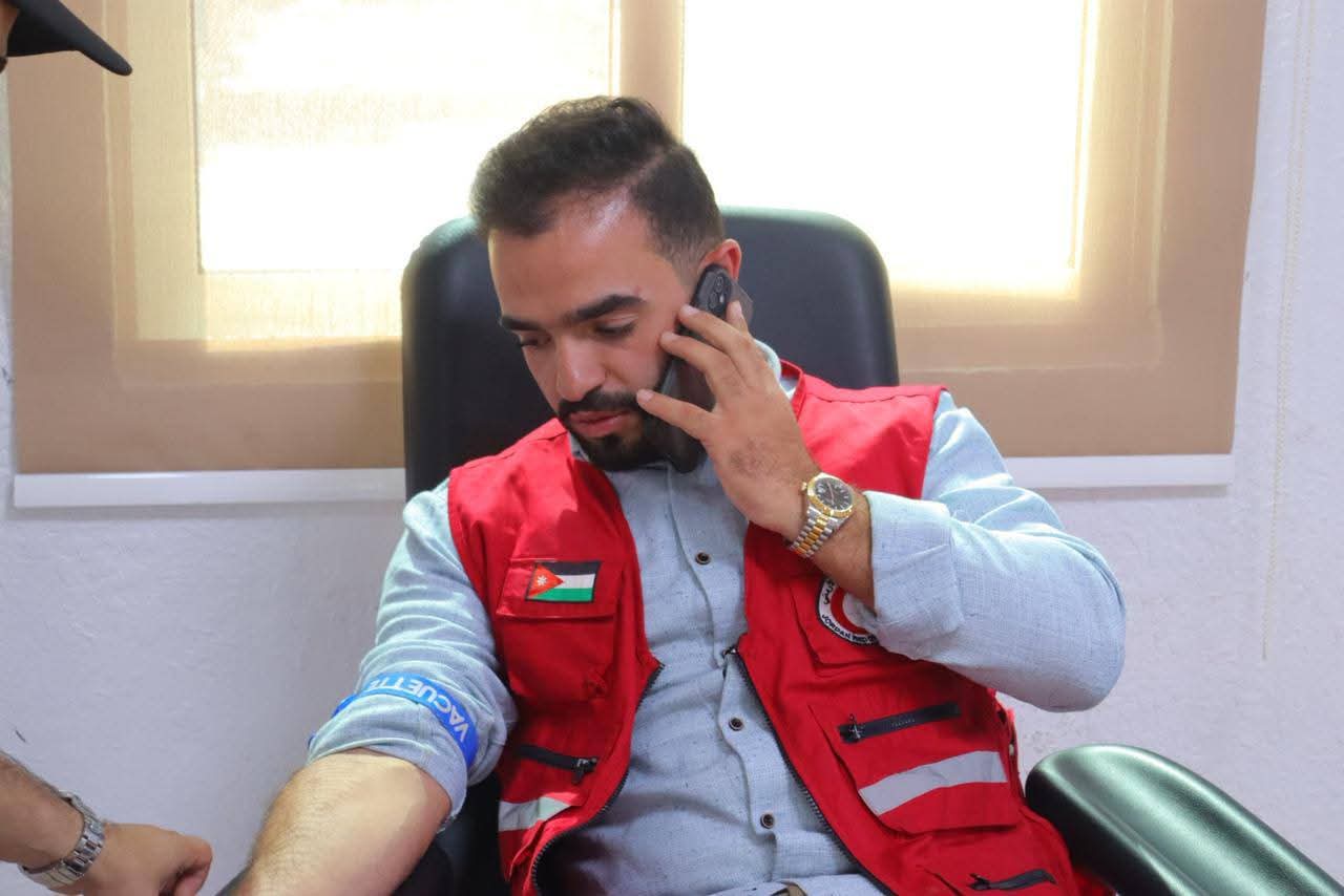 الهلال الأحمر الأردني فرع الطفيلة يشارك بحملةالتبرع بالدم