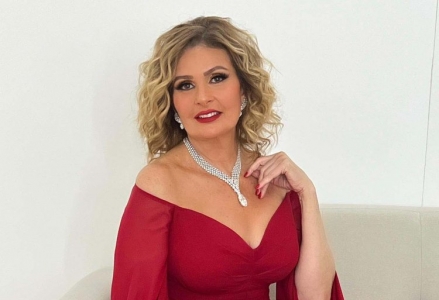 صورة حول : مهرجان الجونة يحتفي بالفنانة يسرا بعد 50 عامًا في الفن مهرجان الجونة يحتفي بالفنانة يسرا بعد 50 عامًا في الفن