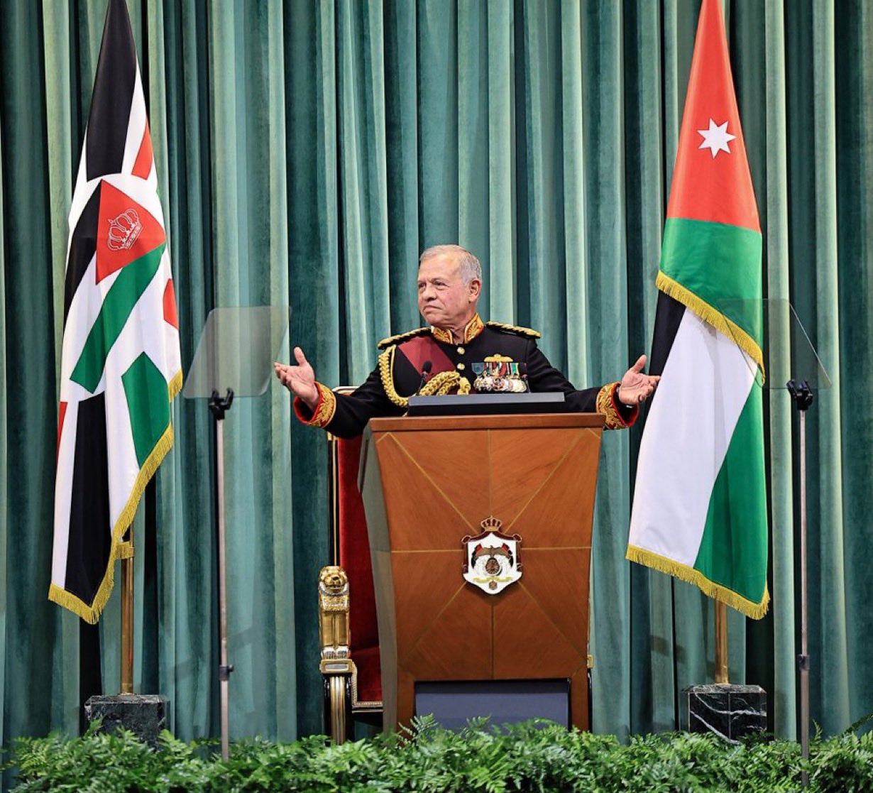 الملك عبدالله الثاني: خدمة الأردن واجب مقدس على الجميع