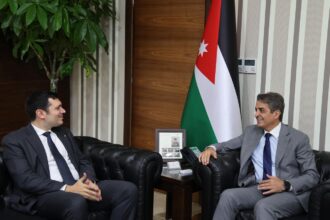 وزارة الشباب وأورنج الأردن تبحثان فرص تعزيز التعاون المشترك
