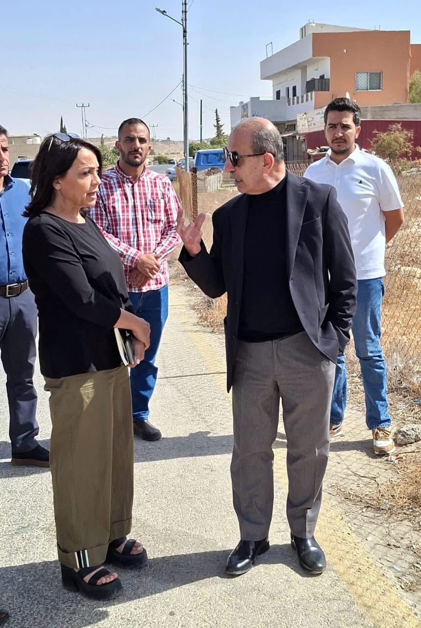 صورة حول : وزير الإدارة المحلية يتفقد بلديات لواء ذيبان ويؤكد ضرورة تحسين الخدمات ورفع كفاءة الكوادر وزير الإدارة المحلية يتفقد بلديات لواء ذيبان ويؤكد ضرورة تحسين الخدمات ورفع كفاءة الكوادر