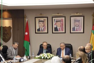 بحث التعاون بين الجامعة الأردنية ووزارة التعليم العالي السورية
