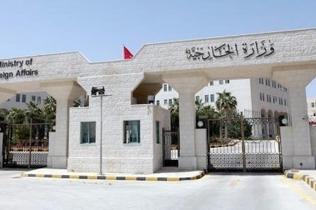 وزراء خارجية 9 دول يرحبون بخطوات حماس