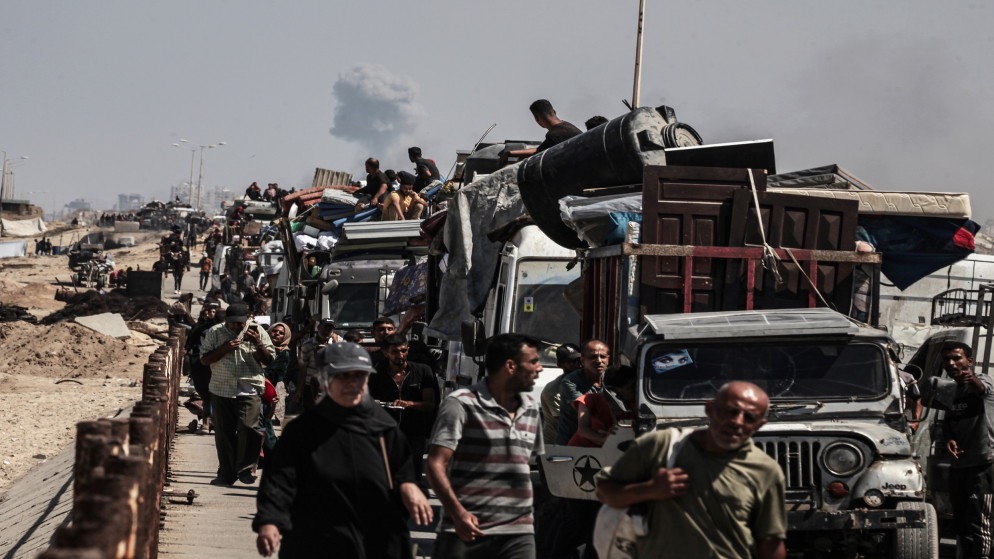 صورة حول : الصليب الأحمر: عامان من الموت والنزوح في غزة الصليب الأحمر: عامان من الموت والنزوح في غزة