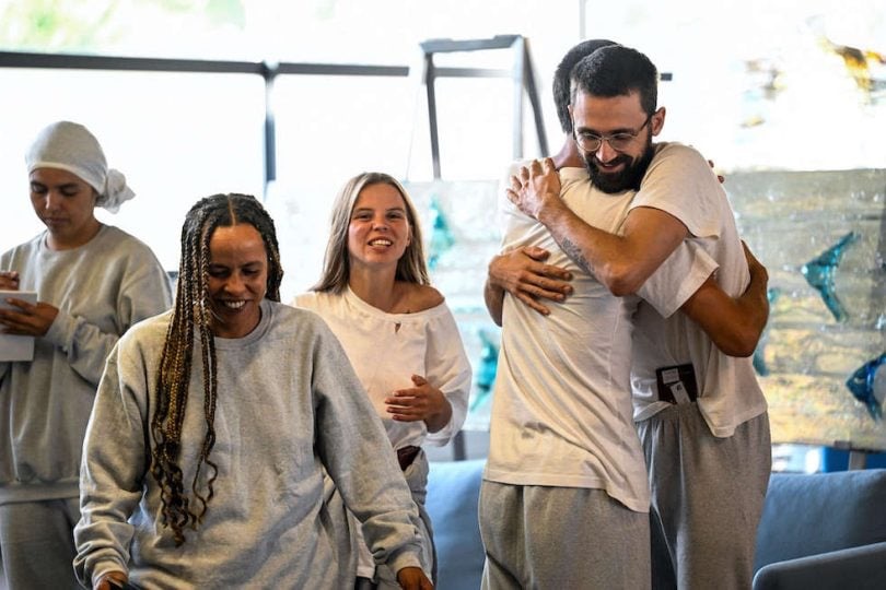 صورة حول : نشطاء أسطول الصمود يتهمون إسرائيل نشطاء أسطول الصمود يتهمون إسرائيل