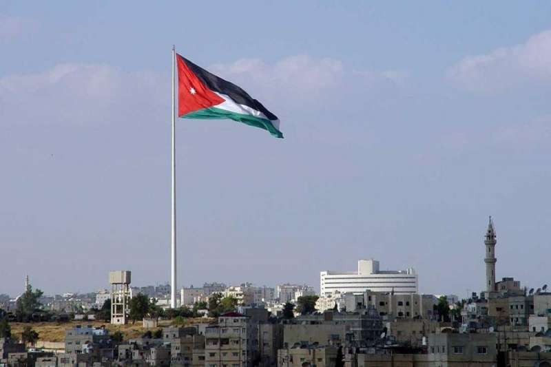 صورة حول : خبير اقتصادي يحذر خبير اقتصادي يحذر