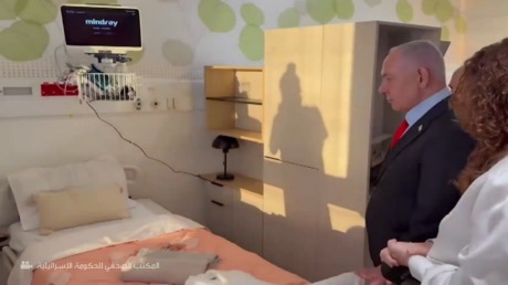 نتنياهو يزور مركز شيبا الطبي