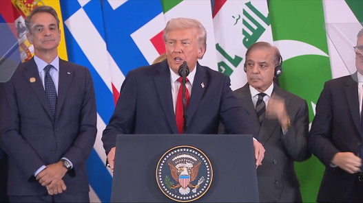 ترامب: الحرب انتهت والمساعدات تتدفق إلى القطاع