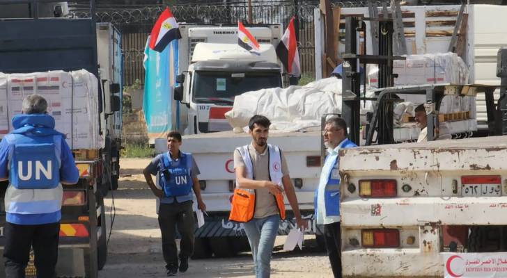 الإعلام العبري: 600 شاحنة مساعدات ستدخل غزة اليوم