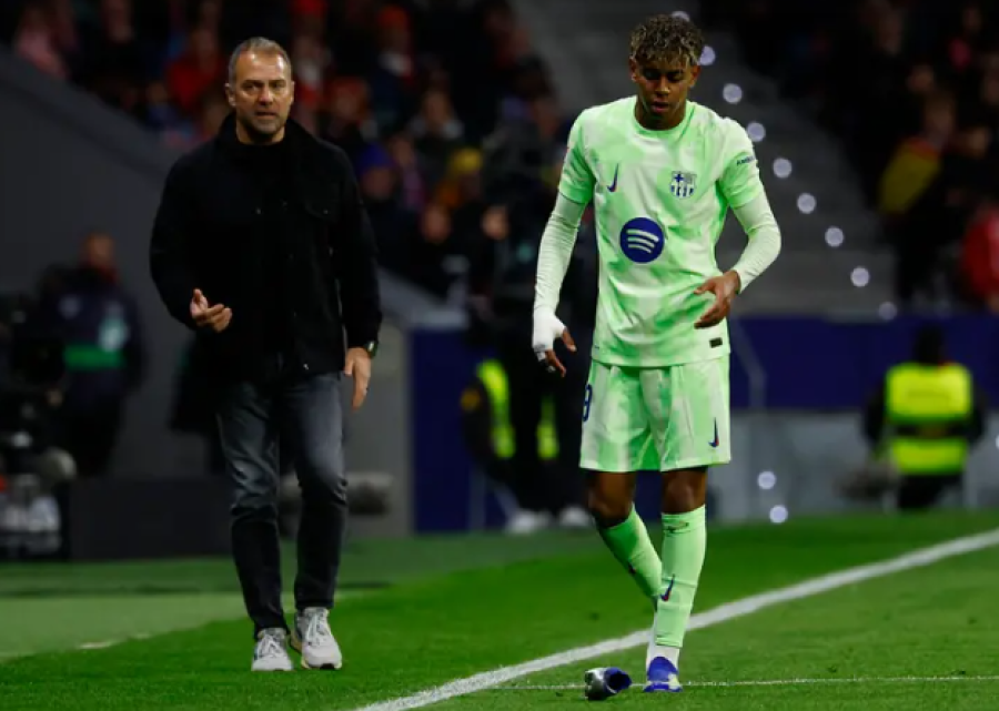 مدرب برشلونة ينفجر غضبا بسبب يامال