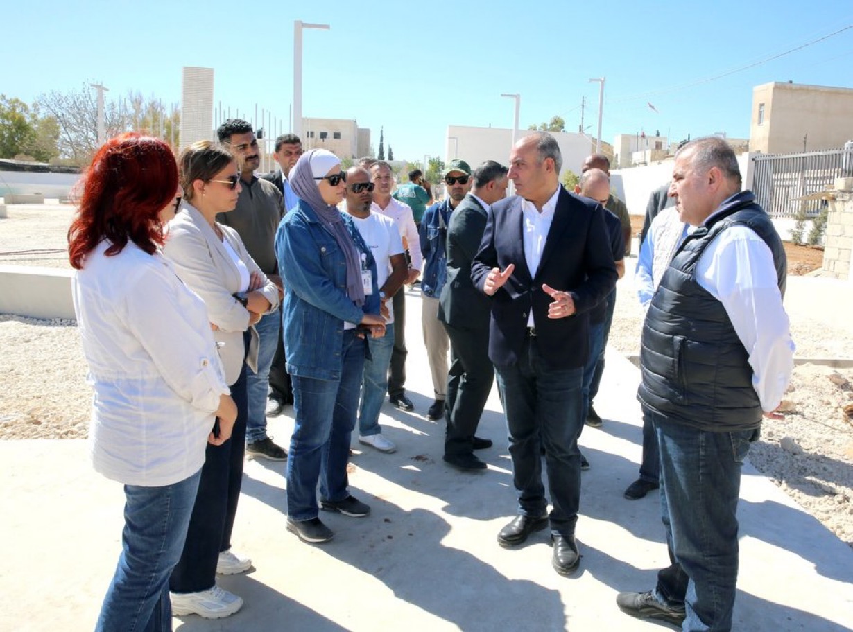 صورة حول : الشواربة يتفقد أعمال حديقة وصَرح مئوية الدولة في ماركا الشواربة يتفقد أعمال حديقة وصَرح مئوية الدولة في ماركا