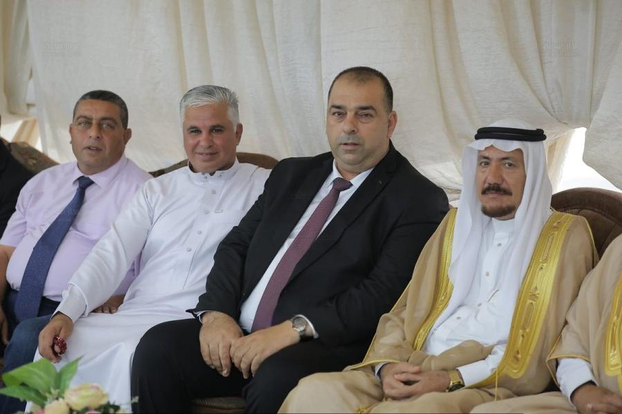 صورة حول : معزب عضو الكنيست: لو عرفت أنه صديق نتنياهو لاستقبلته بالكندرة معزب عضو الكنيست: لو عرفت أنه صديق نتنياهو لاستقبلته بالكندرة