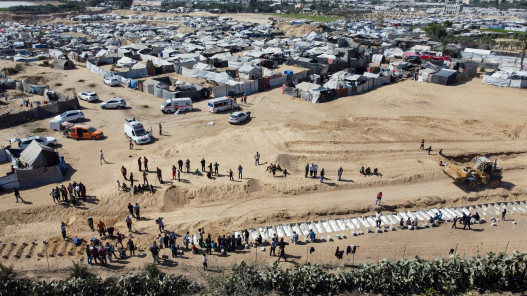 صورة حول : بريطانيا تدعو لتسريع وصول المساعدات لغزة بريطانيا تدعو لتسريع وصول المساعدات لغزة