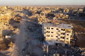 جرحى بقصف الاحتلال لخان يونس