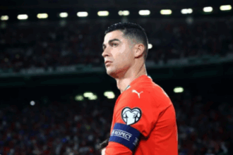 كم تكلف جلسة التصوير مع رونالدو؟