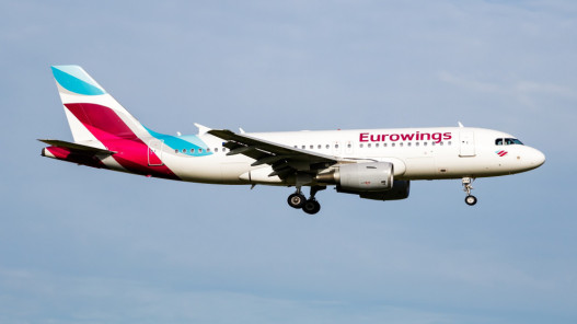 صورة حول : مختصون: الطيران منخفض التكاليف عنصر فاعل لنمو السياحة وزيادة الدخل مختصون: الطيران منخفض التكاليف عنصر فاعل لنمو السياحة وزيادة الدخل