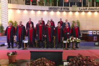 مركز التعليم المستمر في جامعة البترا يحتفل بتخريج الفوج الثاني عشر من الدبلومات التدريبية