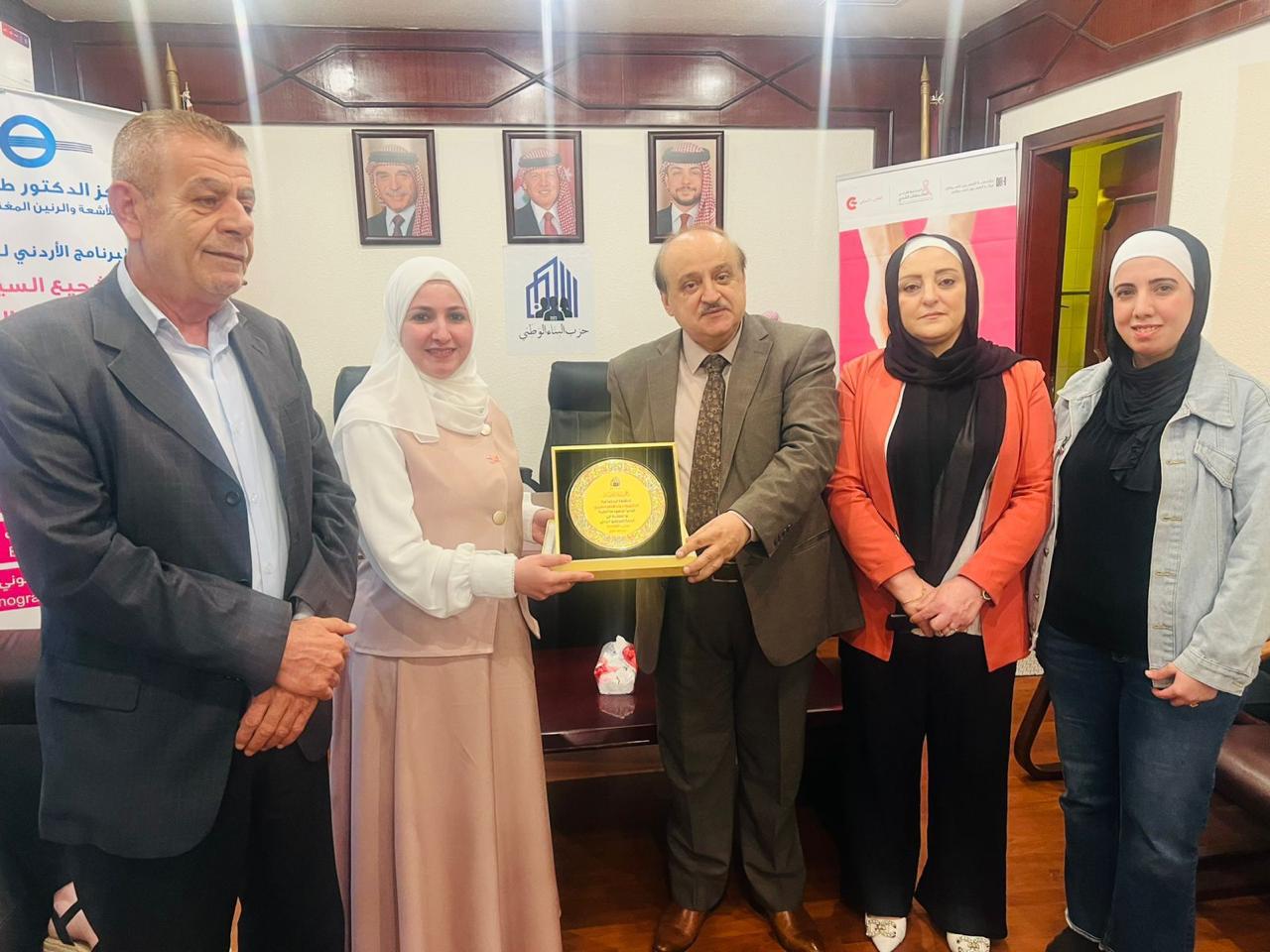 حزب البناء الوطني يقيم ندوة توعوية حول الفحص المبكر لسرطان الثدي