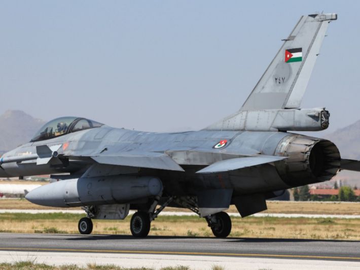 صورة حول : الجيش يوضح سبب الطلعات الجوية في سماء المملكة الجيش يوضح سبب الطلعات الجوية في سماء المملكة