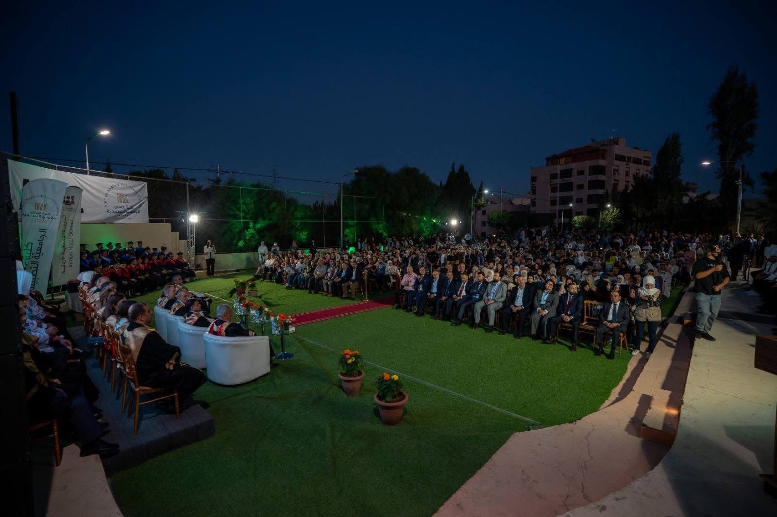 وزير السياحة والآثار يرعى حفل تخريج كلية عمون الجامعية التطبيقية