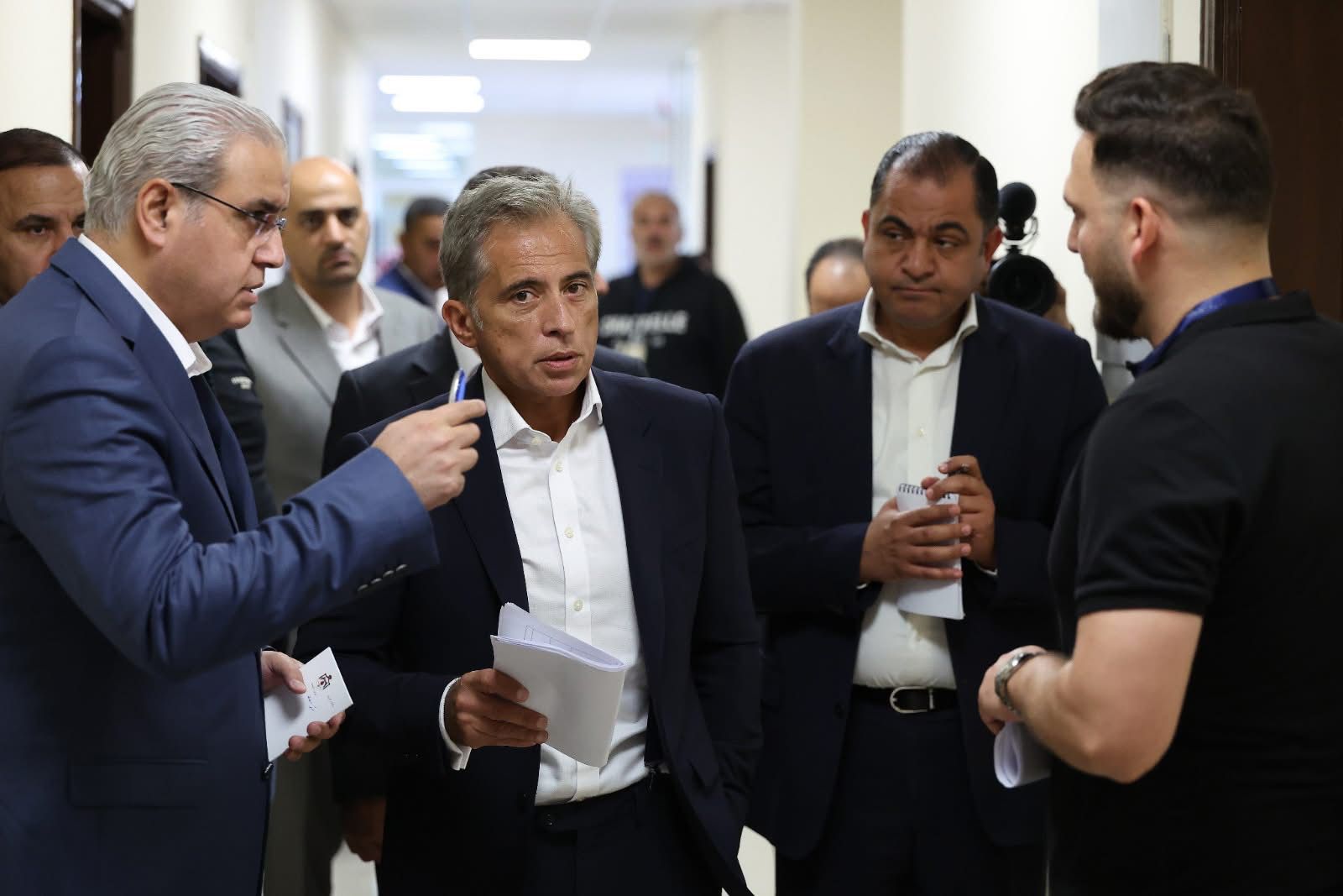 جعفر حسان يوجّه بتطوير مخطط تنموي شامل للأزرق وتعزيز الخدمات