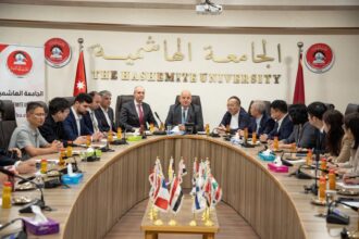 الجامعة الهاشمية تستقبل وفدًا من 13 جامعة صينية حكومية لبحث الشراكات الأكاديمية والابتكار الرقمي
