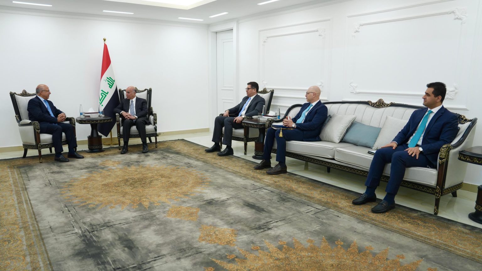 صورة حول : نفّـاع سفيرا لدى العراق "صورة" نفّـاع سفيرا لدى العراق "صورة"