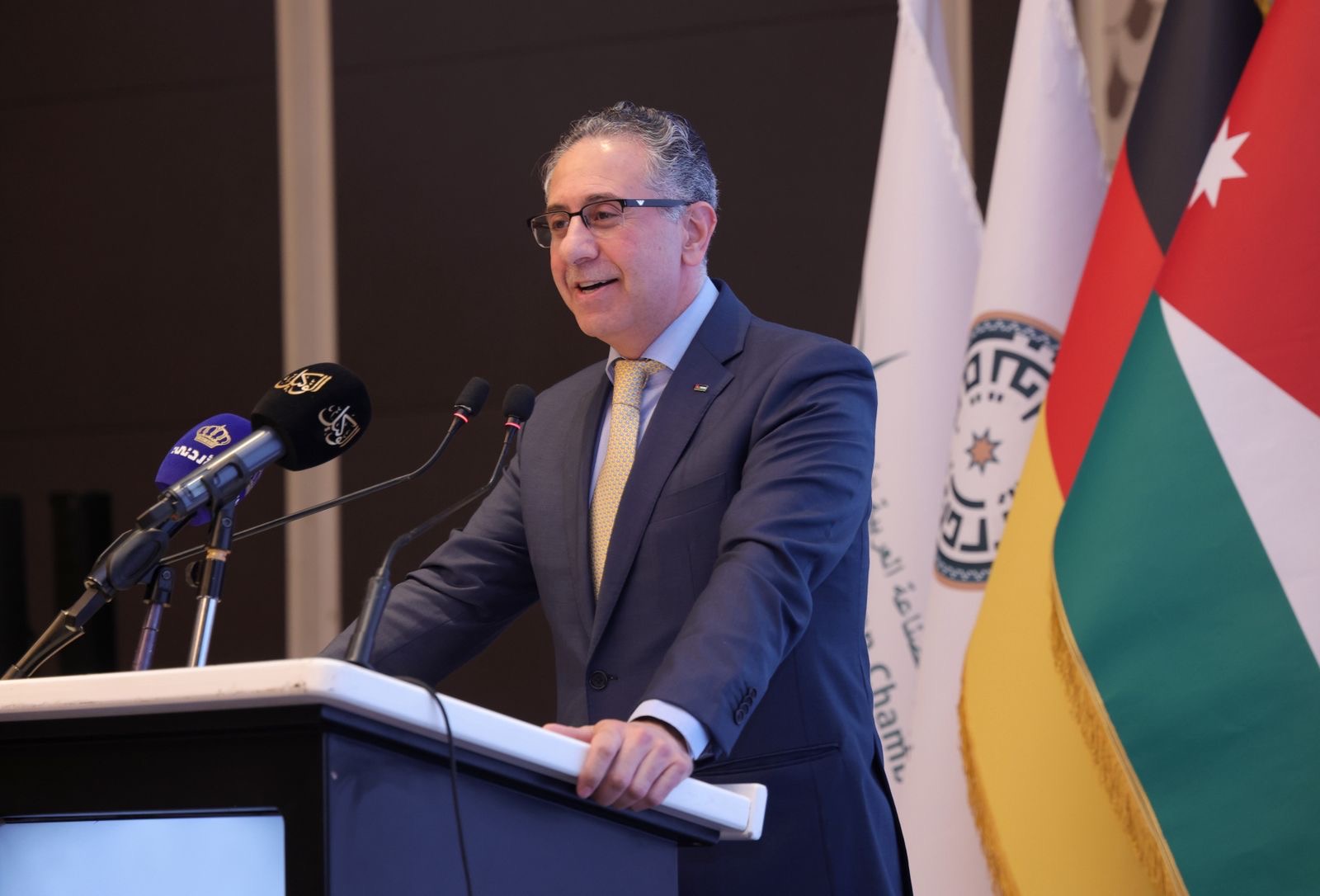 القضاة يدعو الشركات الالمانية لاتخاذ الأردن مركزا لمشروعات اعادة الاعمار في سوريا