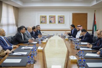 "الميثاق" و"اتحاد الأحزاب الوسطية" تبحثان ترسيخ العمل الحزبي وتعزيز التنسيق في المجلس