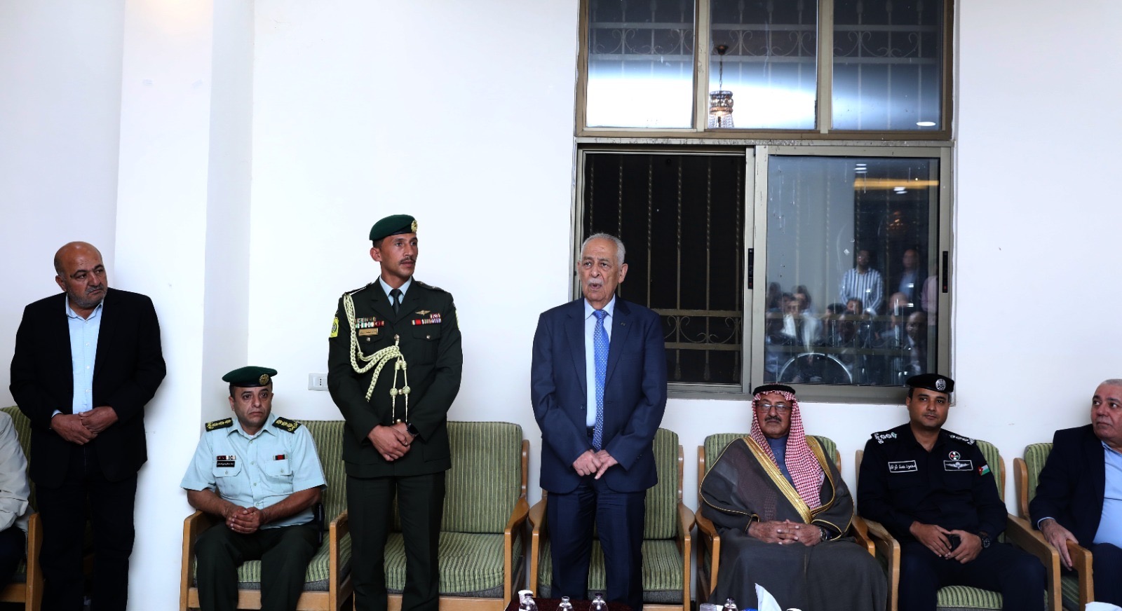 *مندوبا عن الملك وولي العهد. العيسوي يقدم واجب العزاء لــ(6) عشائر أردنية*