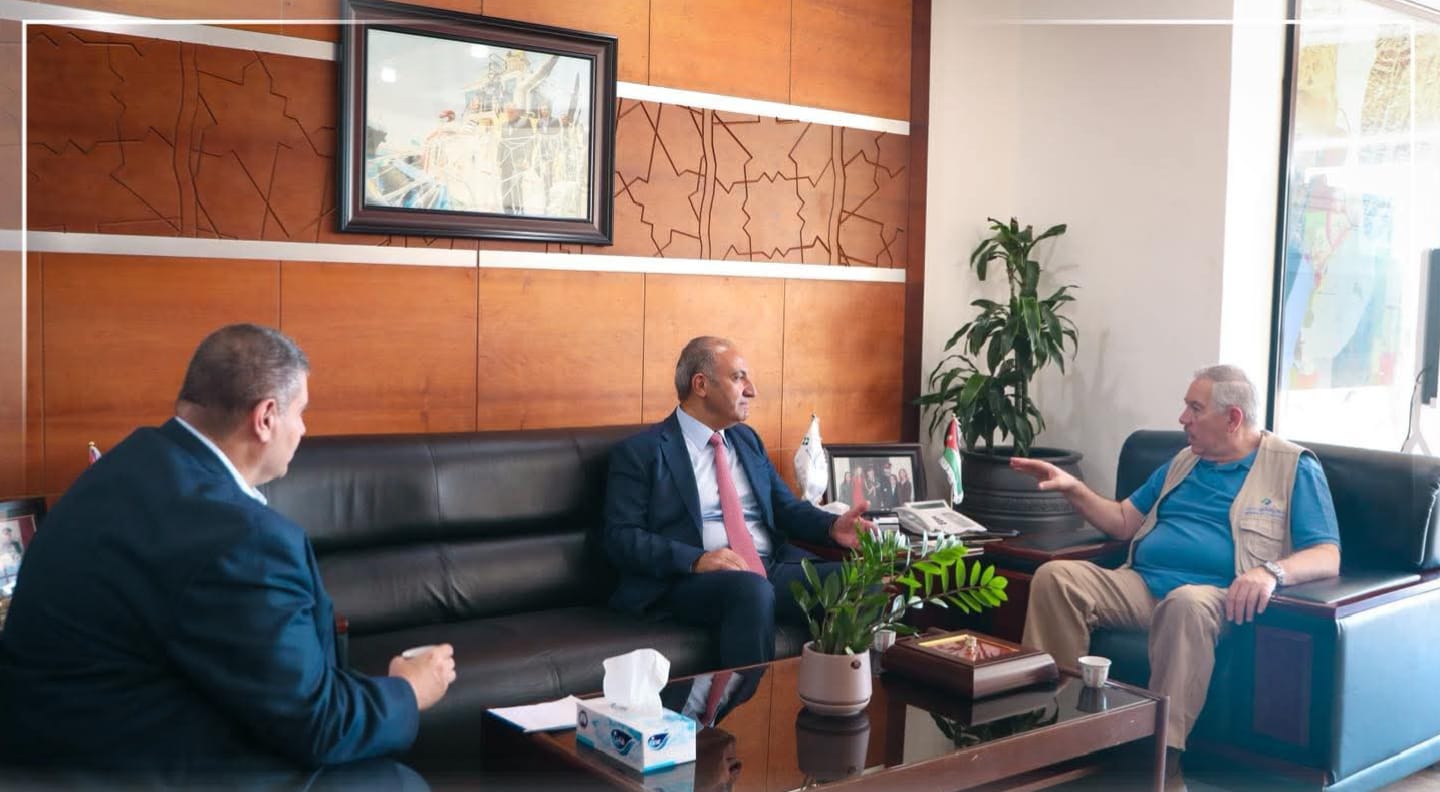 الشواربة يطلع على الخطة الاستراتيجية لسلطة العقبة الخاصة والمخطط الشمولي للمدينة