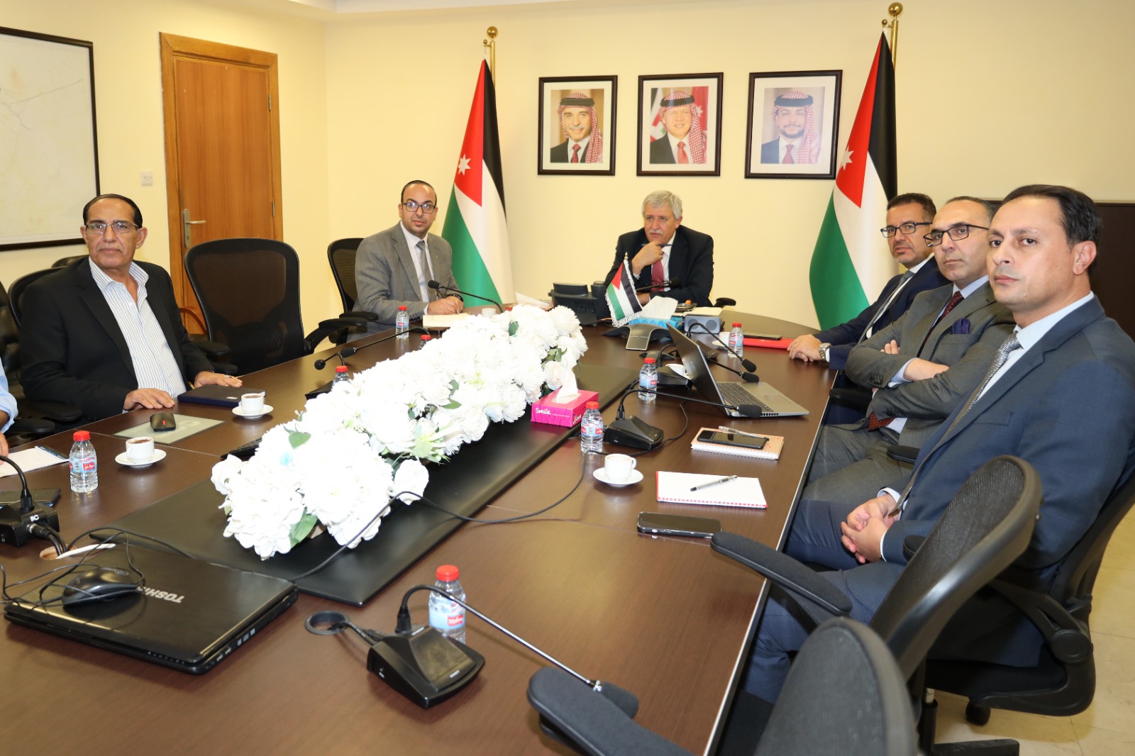 صورة حول : وزير النقل يبحث مع الملكية الأردنية تطوير عمليات الشحن الجوي وزير النقل يبحث مع الملكية الأردنية تطوير عمليات الشحن الجوي