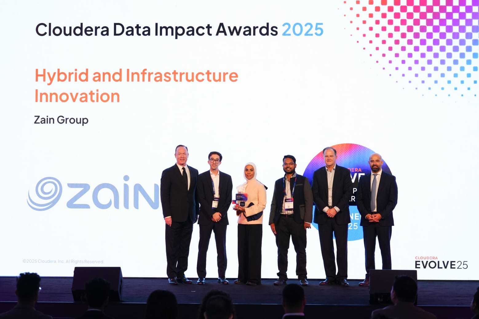 صورة حول : Zain Group Data Office and ZainTECH’s regional leadership in Data and AI modernization recognized at Cloudera’s Data Impact Awards Zain Group Data Office and ZainTECH’s regional leadership in Data and AI modernization recognized at Cloudera’s Data Impact Awards