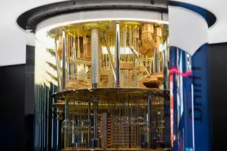 غلماء يبتكرون طريقة جديدة لصناعة الألماس بالنانو باستخدام الإلكترونات