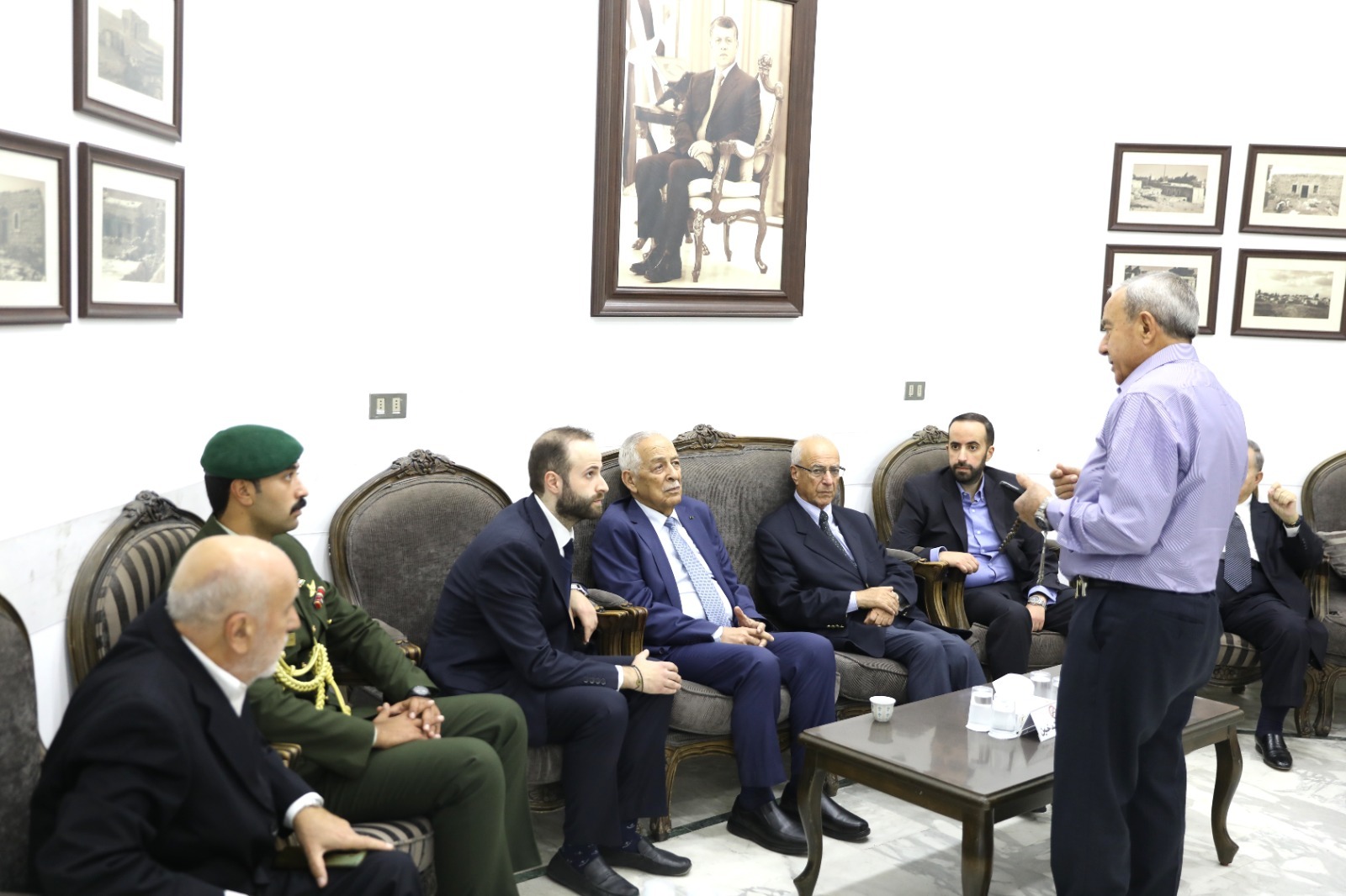 عاجل | مندوبا عن الملك وولي العهد.. العيسوي يعزي البريزات وظاظا