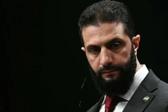 الشرع: رفع العقوبات خطوة تعيد سوريا إلى العالم